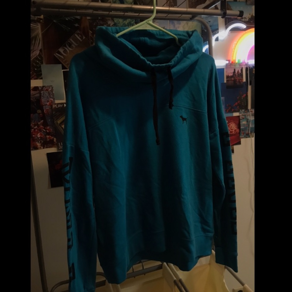 PINK Victoria’s Secret Sweatshirt Size M